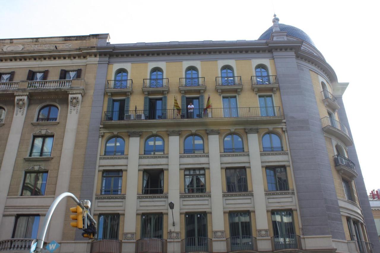 Pension Casa Blanca Barcelona Exterior photo